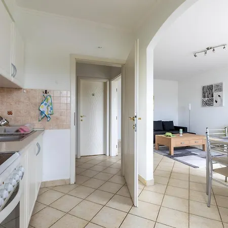 Apartment Compass Apartmanok Iv. *